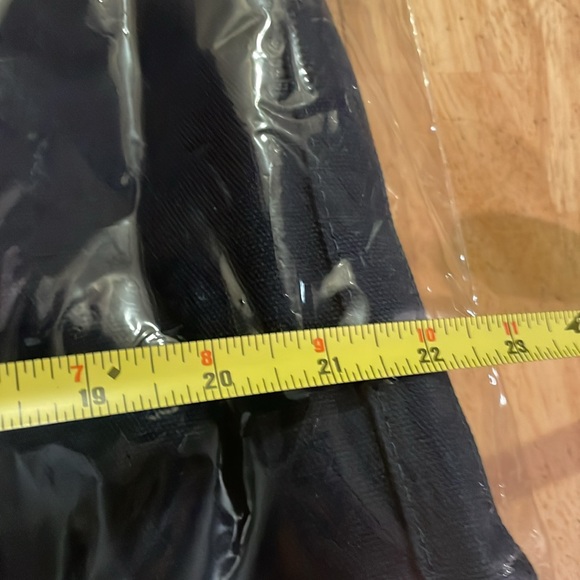 Brand new Vineyard Vines navy tote with white straps. See pictures for sizing. - Picture 4 of 4